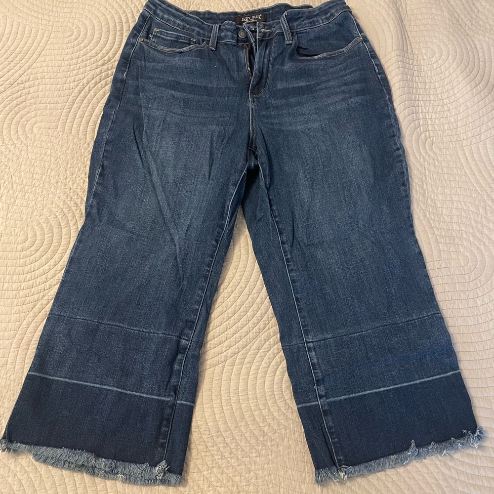 NWOT Judy Blue Dark Wash Wide Leg Cropped Jeans